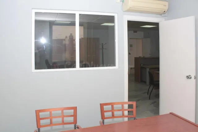 Oficina en Venta en Sevilla Sevilla - foto 3