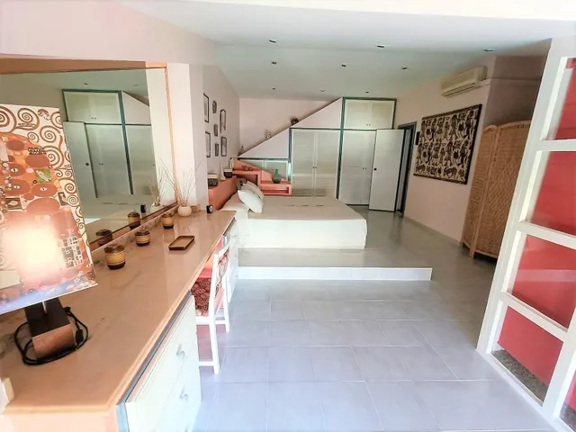SE VENDE ÁTICO TRIPLEX EN ZONA L'AIGÜERA SEVENDGROUP.COM — 33