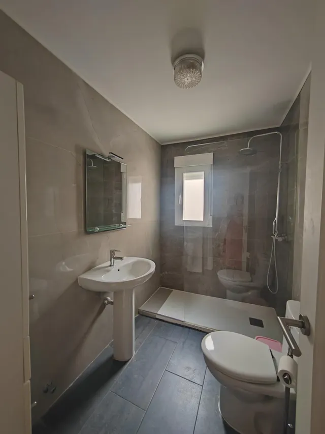 SE ALQUILA HABITACIÓN EN MILLÁN DE PRIEGO. — 14