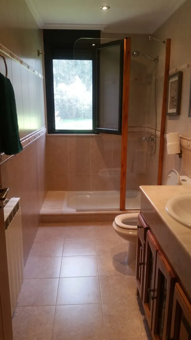 CHALET PAREADO EN VENTA EN STA. MARIA DE FIGUEIRAS — 47