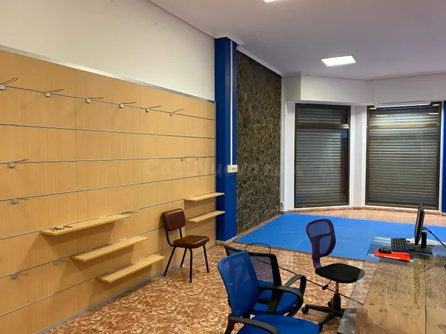 EN VENTA LOCAL COMERCIAL EN MONREAL DEL CAMPO - foto 2
