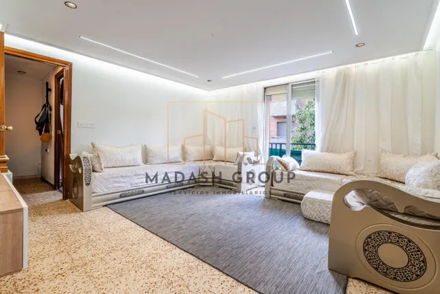 ¡casi a estrenar! piso de 3 habitaciones reformado en pleno centro, Reus — 3