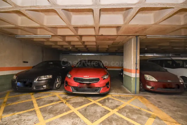 Plaza de aparcamiento disponible para la venta en zona Forti