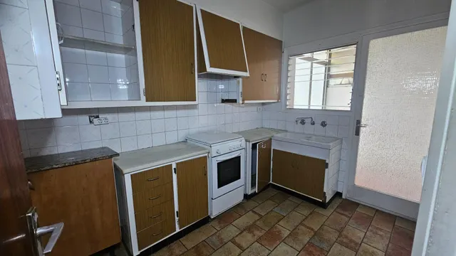 PISO EN SARRIÀ DE DALT — 13