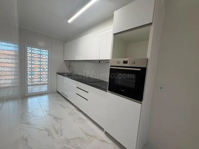 ¡PISO TOTALMENTE REFORMADO, MUY LUMINOSO Y TODO EXTERIOR! - foto 5