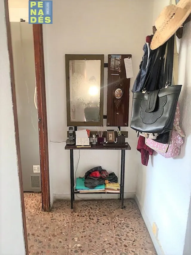 A ESCASOS METROS DEL CASCO URBANO. — 9