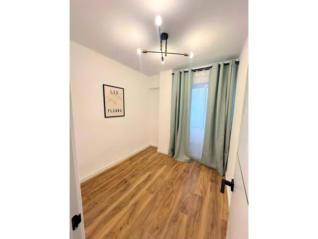 Venta de Piso 3 Dormitorios 1 Baño en Aiora — 7