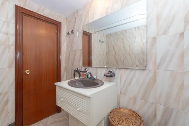 Amplio y luminoso piso en el corazón de Málaga — 11