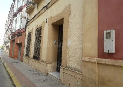 Casa 1 habitación 104m² en venta - Entrenúcleos - foto 2