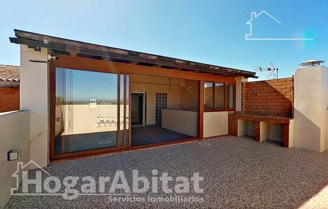 ¡CASA ESPECTACULAR! AMPLIA Y REFORMADA CON DOS VIVIENDAS INDEPENDIENTES Y VISTAS DESPEJADAS — 23