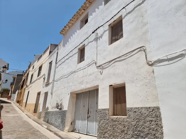 Casa 10 habitaciones 217m² en venta - Comunidad valenciana