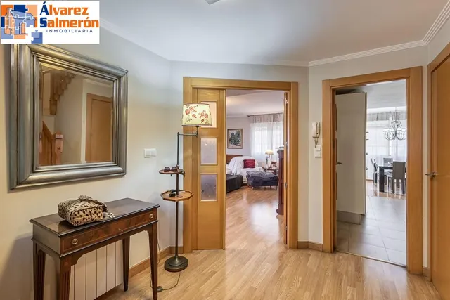 Casa pareada con piscina y vistas despejadas en Huétor Vega — 12