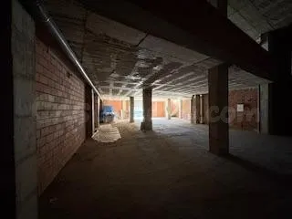 Local comercial de 850 metros en zona Estación-Universitat - foto 5