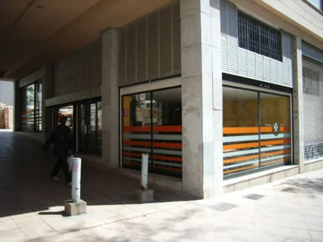 Excelente oportunidad de inversión en el corazón de Calle Industria — 12