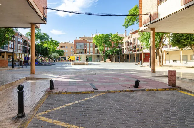 ¡Oportunidad Única! 2 Plazas de Garaje en Santomera, junto a