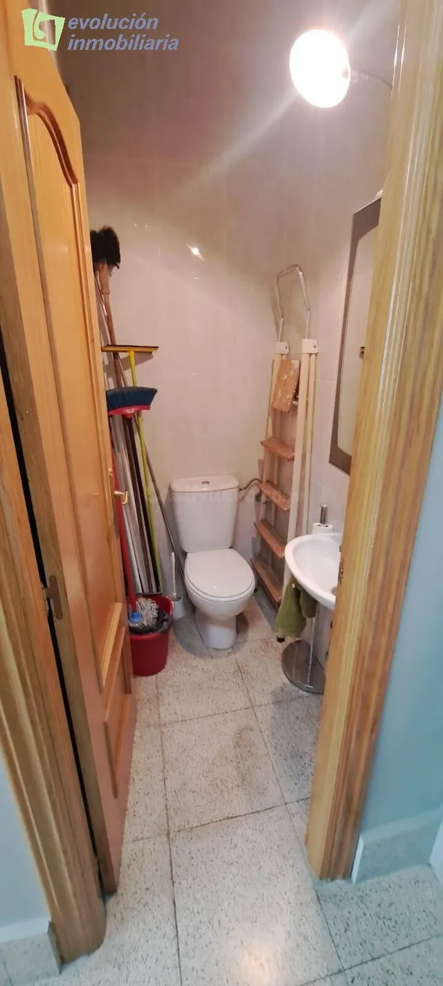Convierte esta oficina céntrica en alquiler en la base de tu - foto 4