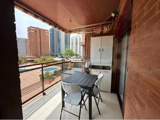 Moderno Apartamento Reformado en Rincon de Loix, Benidorm — 2