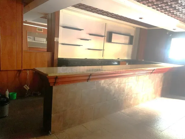 LOCAL COMERCIAL EN PLAZA LUIS DE MORALES