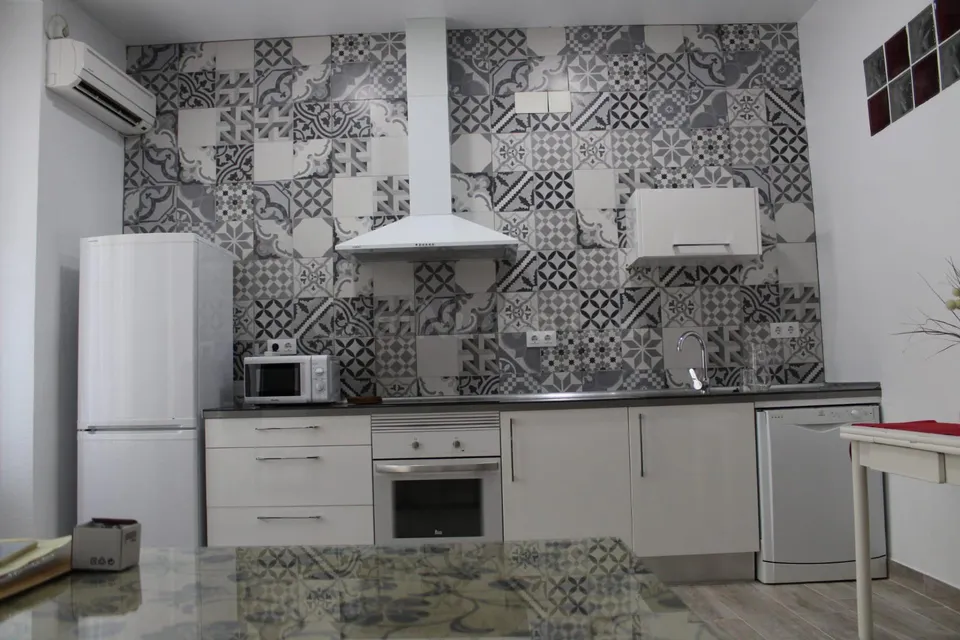 Centro Alfalfa, junto Plaza. Excelente y coqueto piso reformado y amueblado se alquila. 3 habitaciones 2 baños.