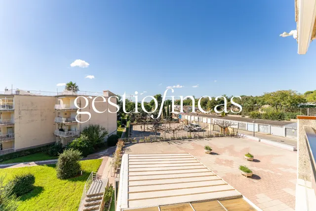 ¡Vive junto al mar en una de las zonas más privilegiadas de Cambrils! Piso con terraza y parking a pocos pasos de la playa de la Llosa en Cambrils — 24