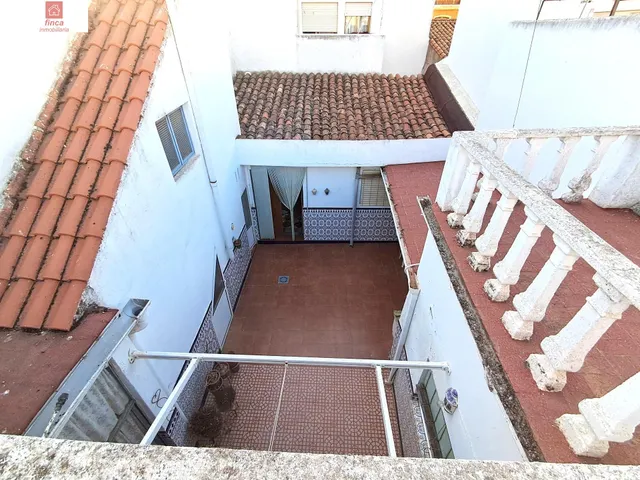 Venta Puebla de la Calzada zona centro vivienda de planta baja de esquina con garaje — 20