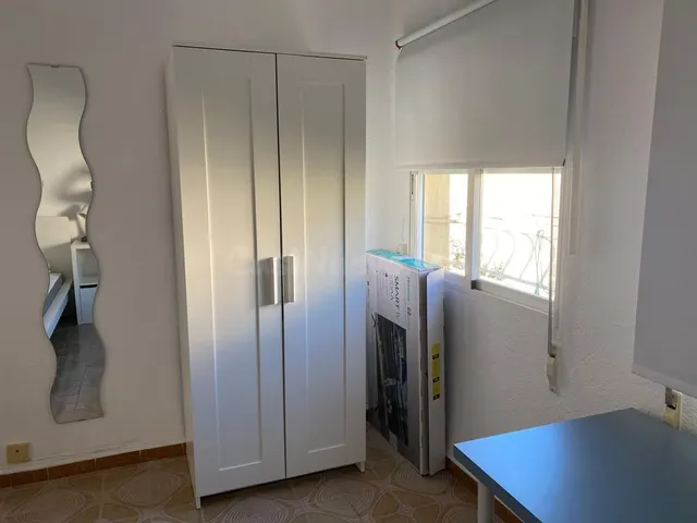 Piso para estudiantes en La Chana (Calle Sagrada Familia) – 4 habitaciones exteriores, aire acondicionado y muy luminoso (REF: DLR 870) — 21