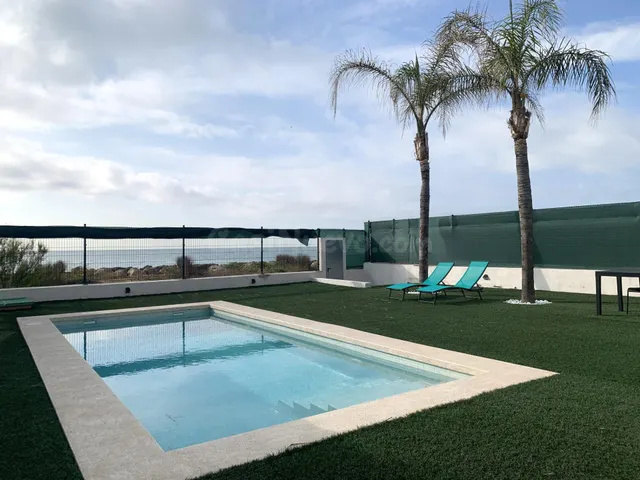 ESPECTACULAR CHALET EN PRIMERA LINEA DE PLAYA DE BURRIANA - foto 3