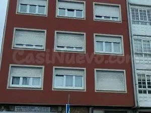 Edificio de 9 viviendas y 2 locales en Ordes, A Coruña