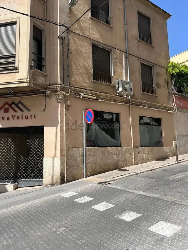 Alquiler de local en Calle Na Saurina d'Entença, 69 — 3