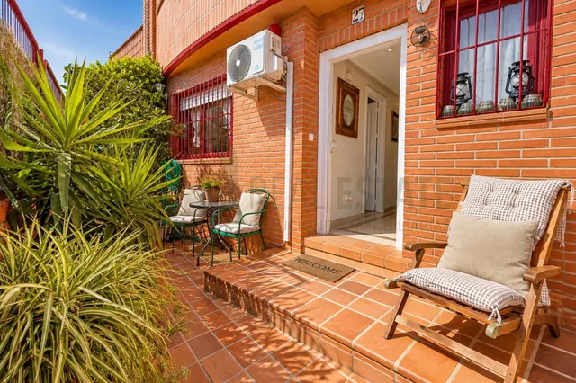 Chalet adosado con terrazas en Cabo de las Huertas, a pocos pasos del mar — 12