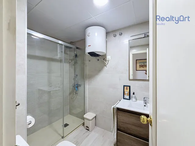 ALQUILER APARTAMENTO EN ZONA PARLAMENTO — 7