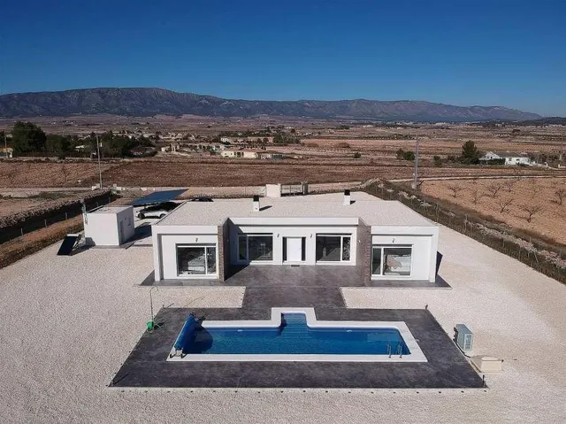 VILLAS DE OBRA NUEVA EN PINOSO — 18