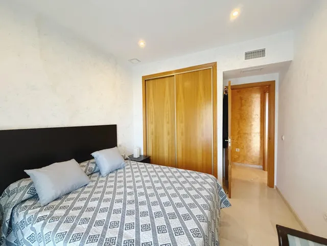 Apartamento en venta en Benalmádena con vistas al mar – 275.000 € — 33