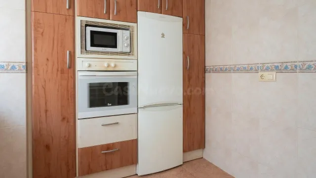 Piso de 2 habitaciones en La Calzada (Gijón) | Luminoso, exc - foto 4