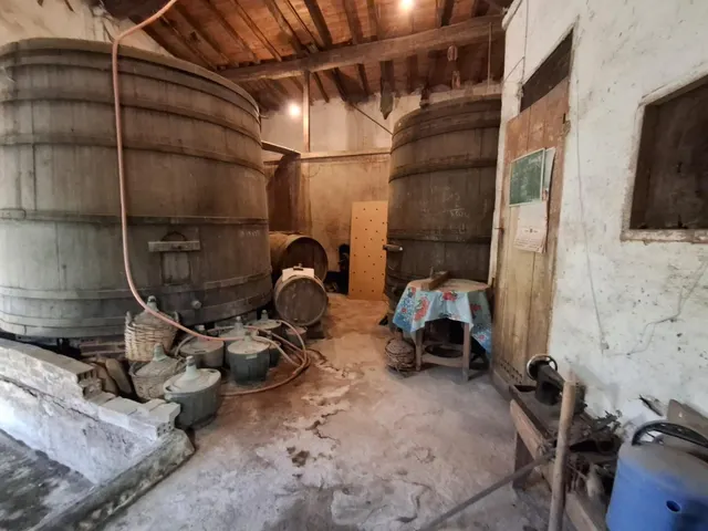 VENTA: Casa con Terreno Valtuille de Abajo — 12