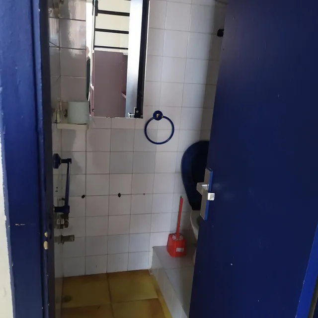 SE ALQUILA LOCAL COMERCIAL EN BELVIS — 11