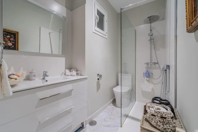 Se vende piso reformado en la calle Alcalde Sainz de Baranda — 23