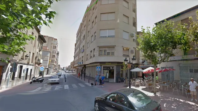 TRASPASO Y VENTA POR JUBILACIÓN CON VIVIENDA INCLUIDA — 5