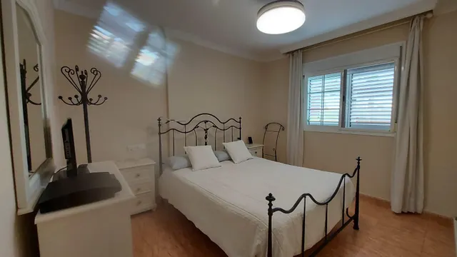 Piso bajo con sotano en residencial Conde Barcelona — 14