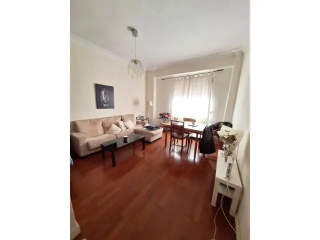 Piso en Venta 3 Dormitorios 2 Baños - foto 2