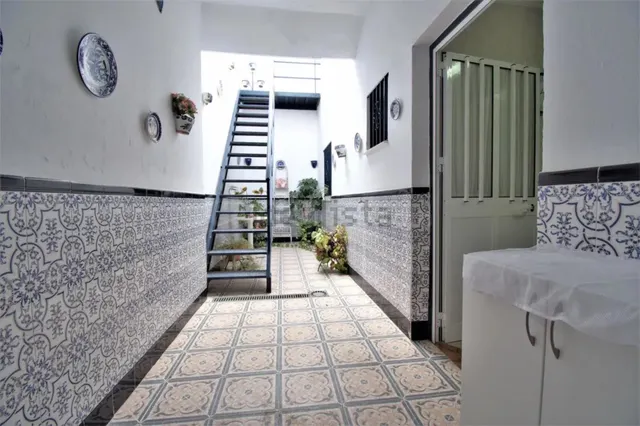 ¡CASA EN VENTA EN PASAJE ARANA BEATO! – JEREZ DE LA FRONTERA — 2