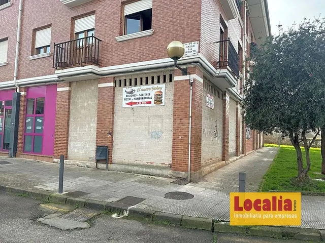Local diáfano en bruto de 180m² situado en Cartes - foto 2