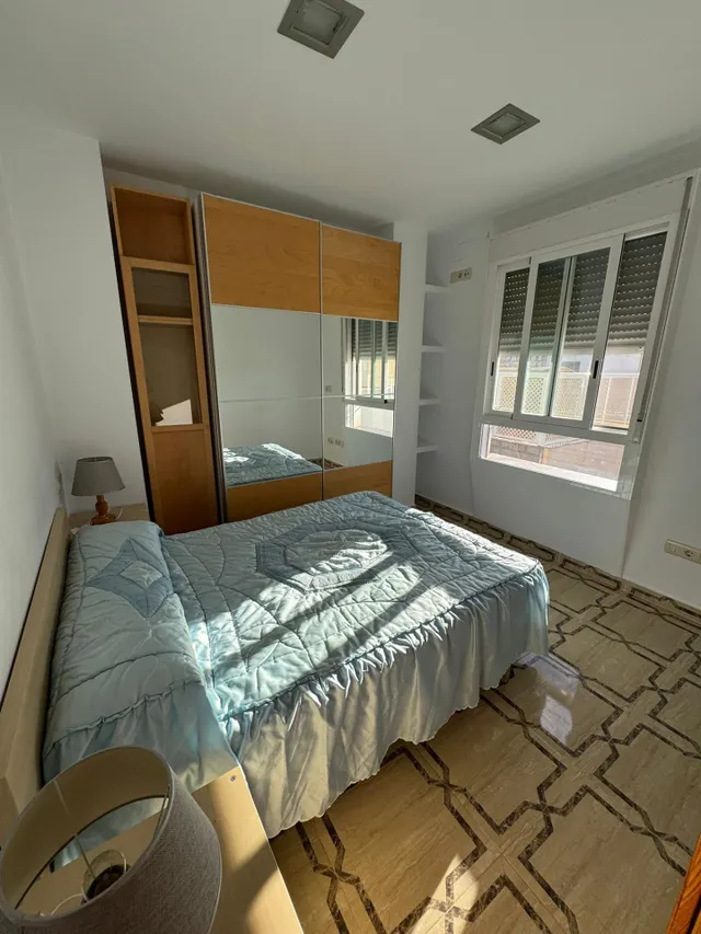 Apartamento en el barrio de la Concepción con terraza. — 7