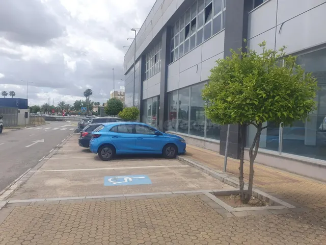 Oportunidad estratégica: Magnífica nave comercial a estrenar - foto 3