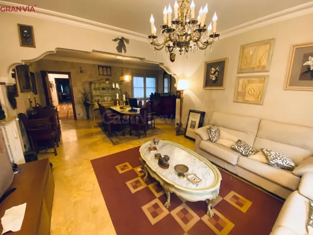 Impresionante apartamento en el centro de Logroño - foto 3