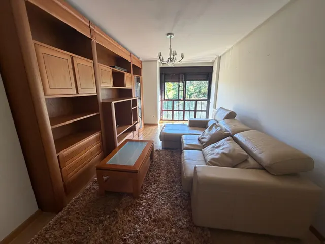 Piso de 3 habitaciones en alquiler en el centro de Nava — 20