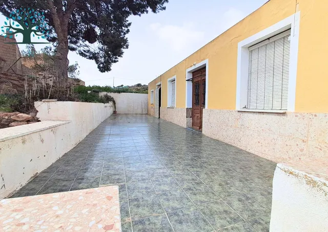 CASA DE CAMPO Y PARCELA EN CAÑADA DE GALLEGO