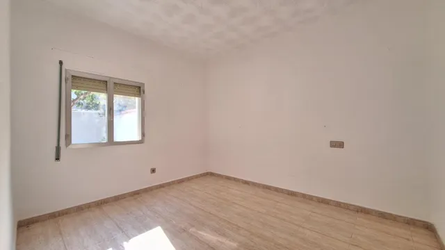Casa SIN AMUEBLAR de tres dormitorios y patio en Vistabella — 17