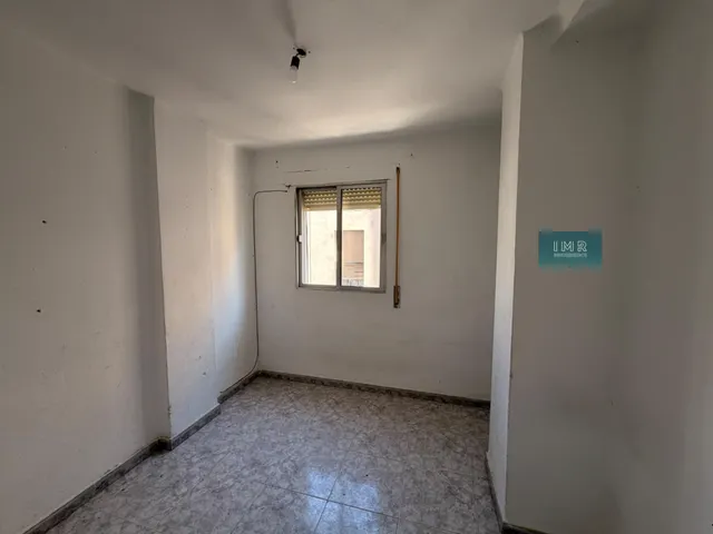 ¡Gran Oportunidad de Inversión y Reforma en San Juan de Aznalfarache! — 10
