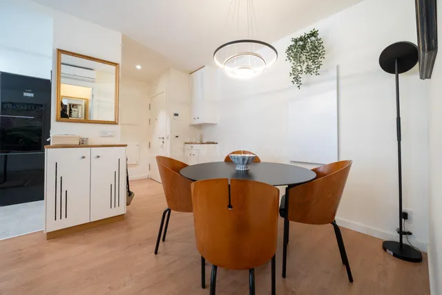 Moderno piso seminuevo en Nou Llevant de 1 habitación con pa - foto 3